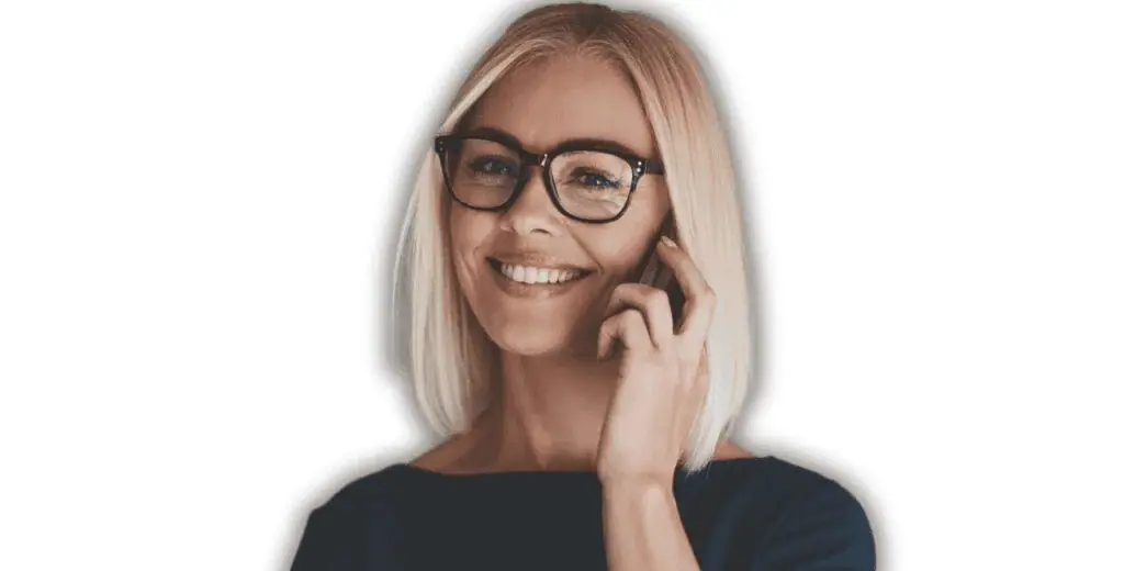 تسريحات الشعر الطويلة للنساء فوق سن الخمسين مع النظارات تسريحات الشعر الطويلة للنساء فوق سن الخمسين مع النظارات