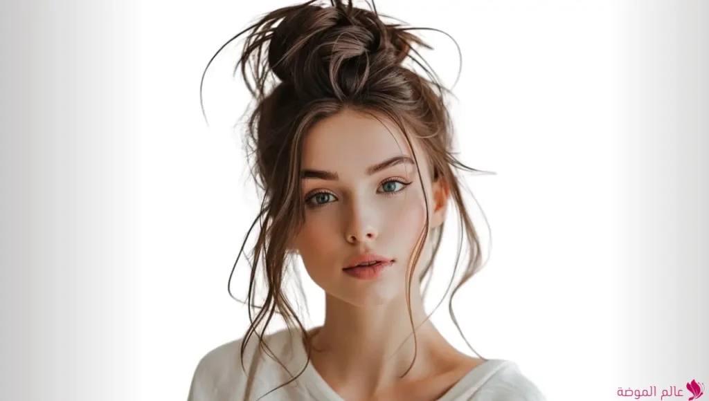 تسريحة العقدة العلوية (Top Knot) تسريحة العقدة العلوية (Top Knot)