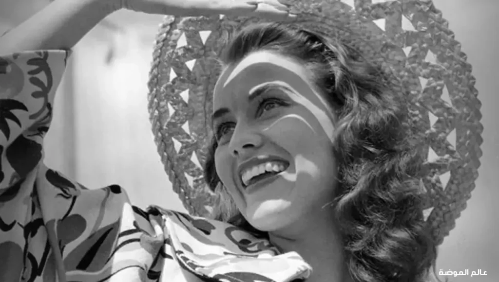 كيكي هاكانسون، ملكة جمال العالم 1951 من السويد، ترتدي تاج المسابقة الأولى كيكي هاكانسون – 1951 (السويد)