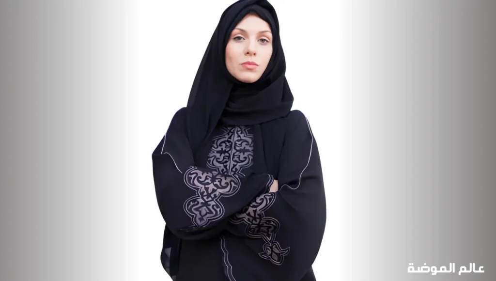 عبايات بتفاصيل حديثة تضيف لمسة عصرية لافتة للنظر عباية أنيقة مع تفاصيل تضيف لمسة عصرية مميزة